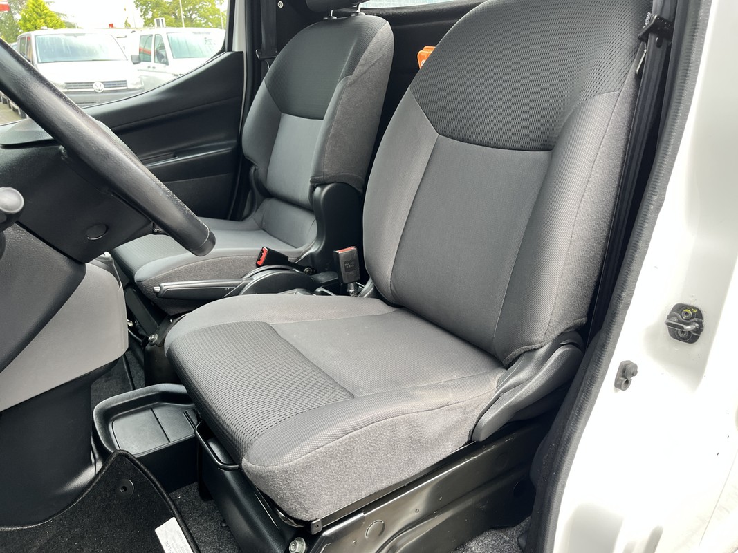 Nissan e-NV200