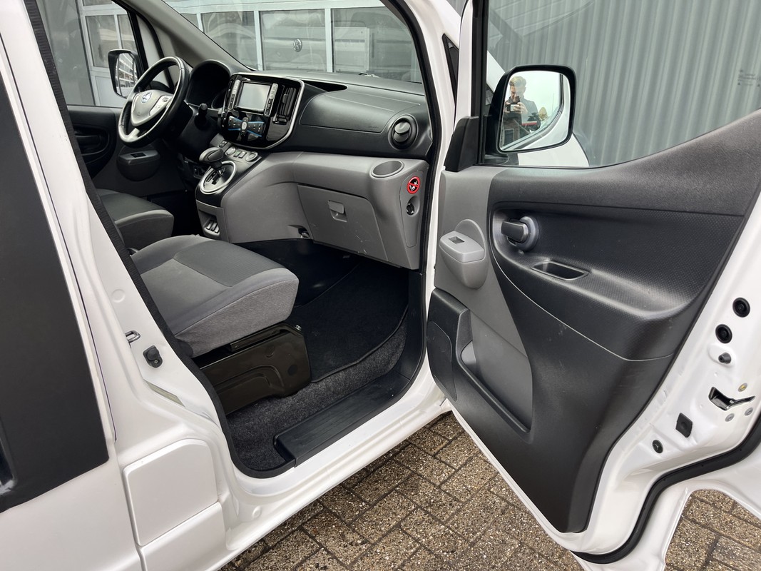 Nissan e-NV200