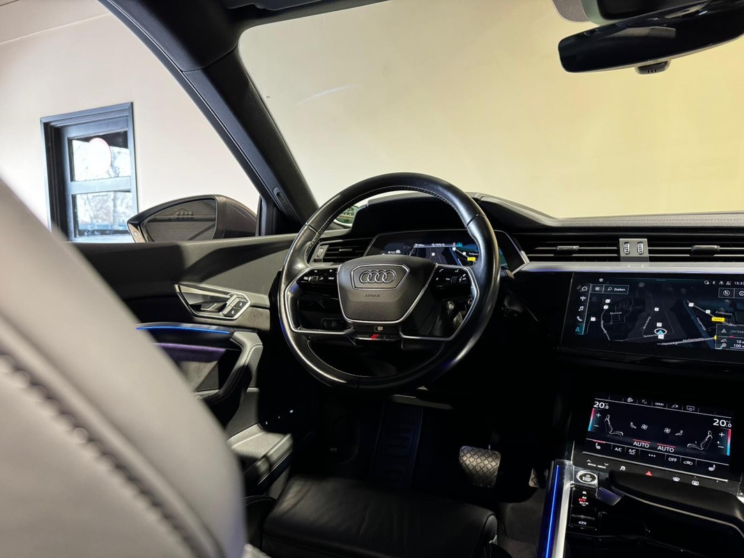 Audi e-tron