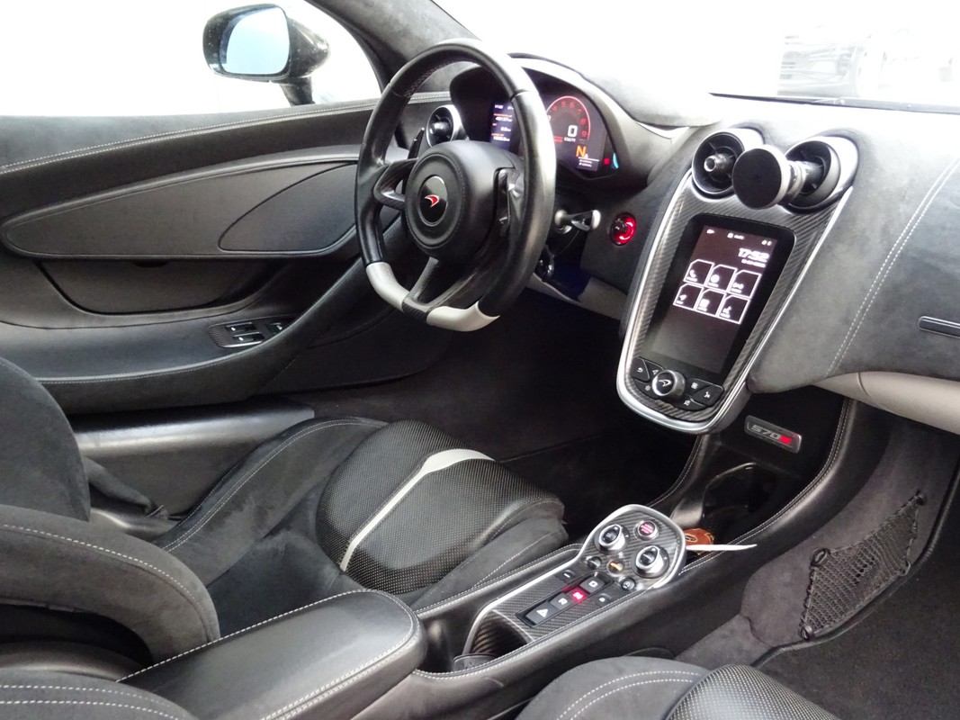 McLaren 570S
