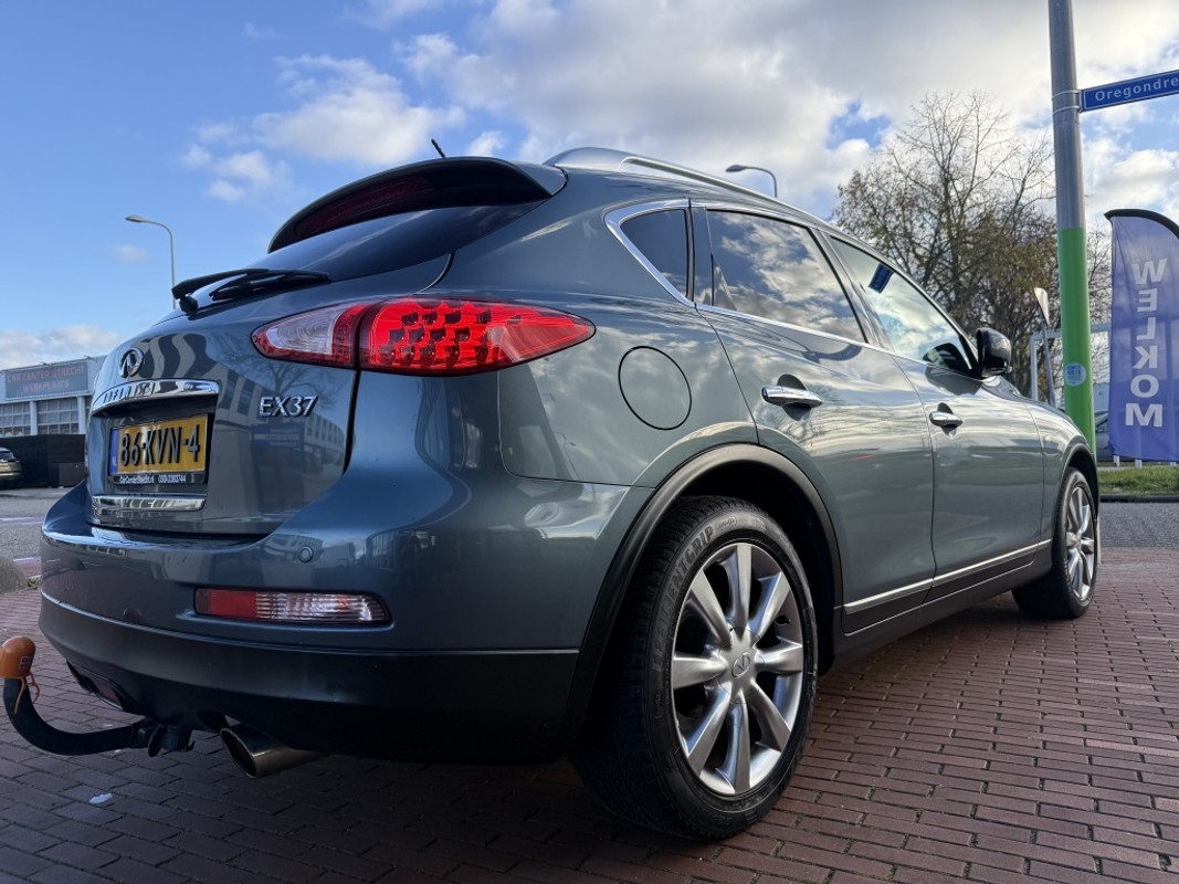 Infiniti EX
