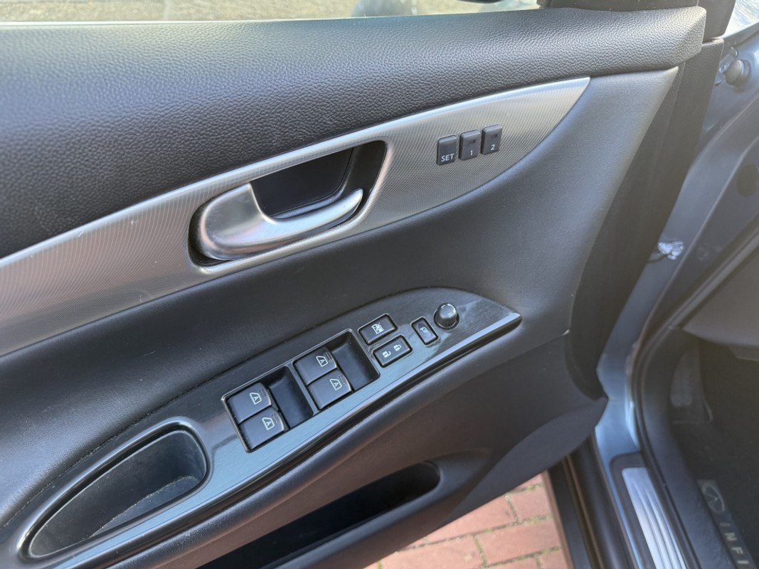 Infiniti EX