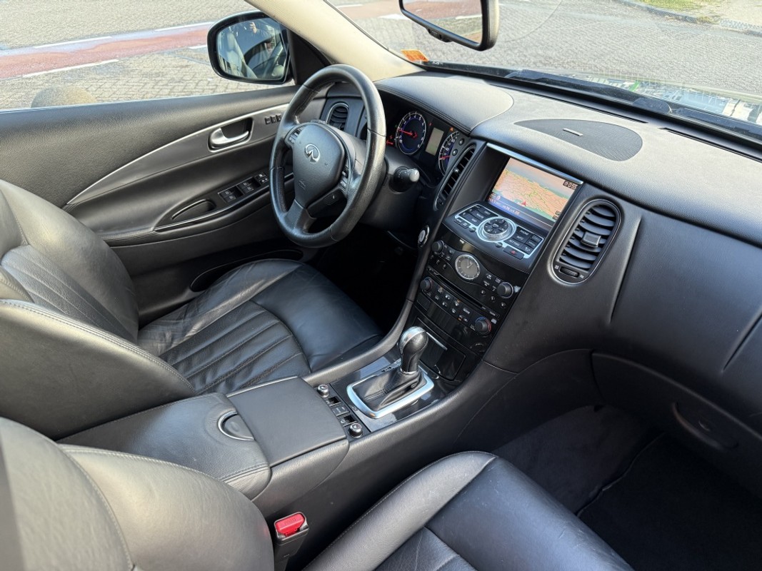 Infiniti EX