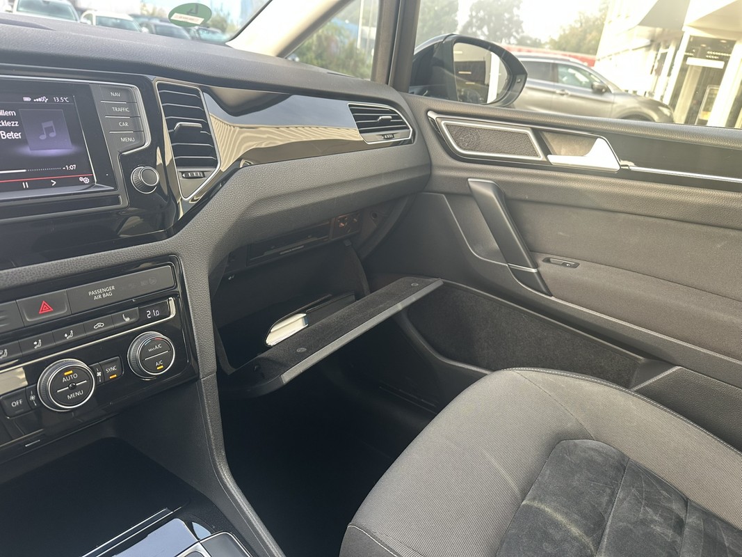 Volkswagen Golf Sportsvan