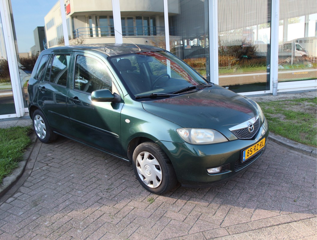 Mazda 2