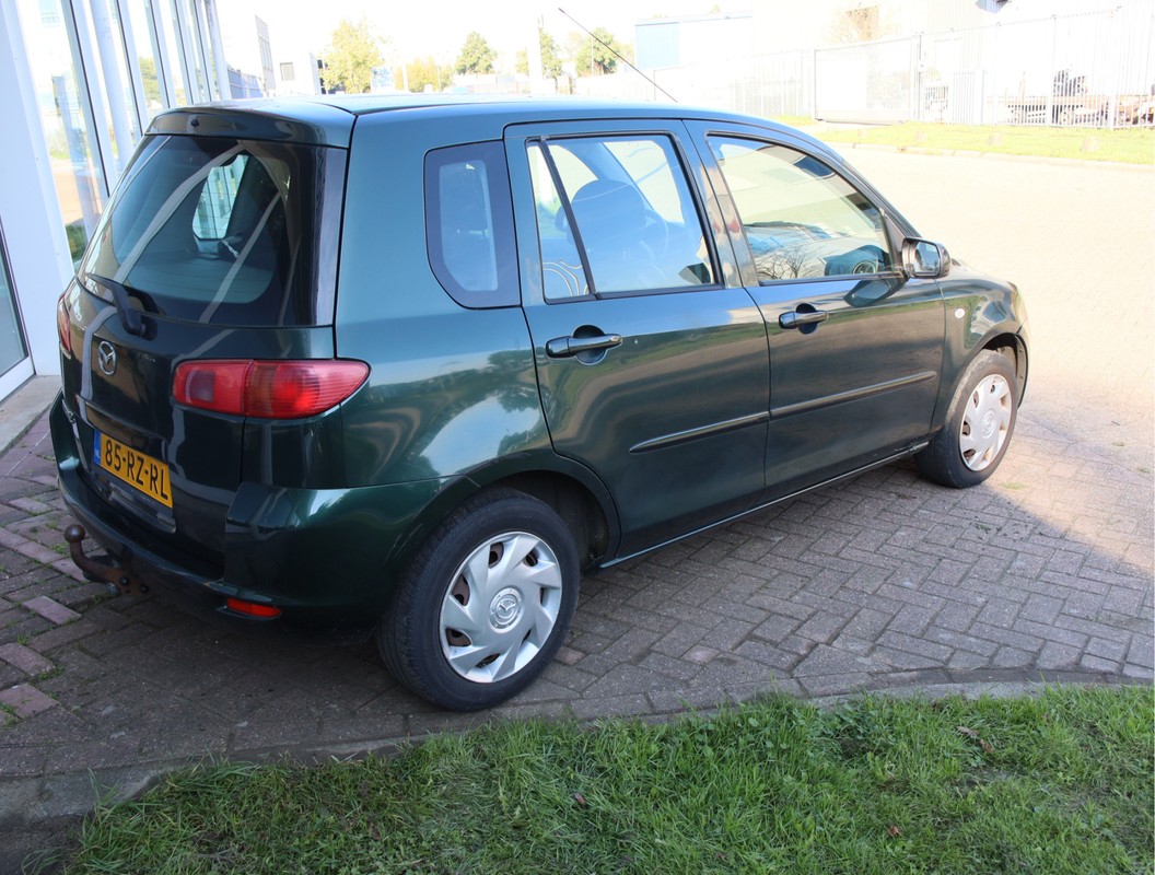 Mazda 2