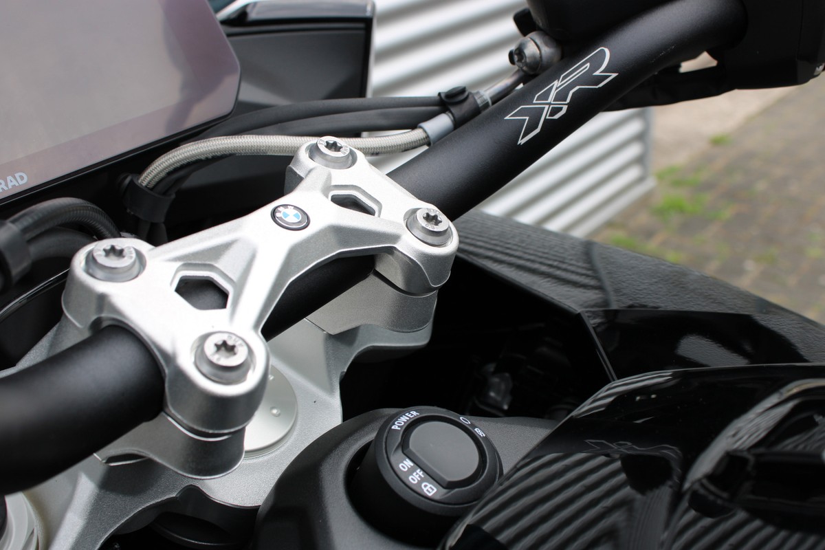 BMW S 1000 XR