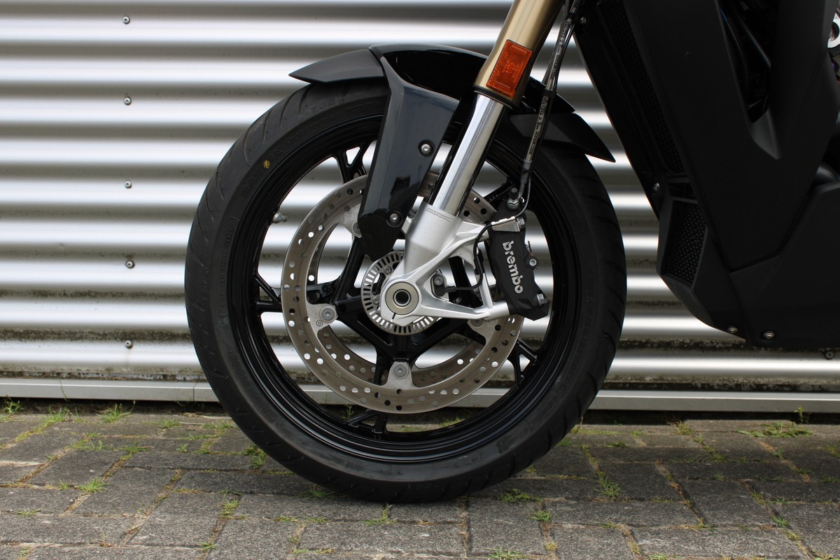BMW S 1000 XR