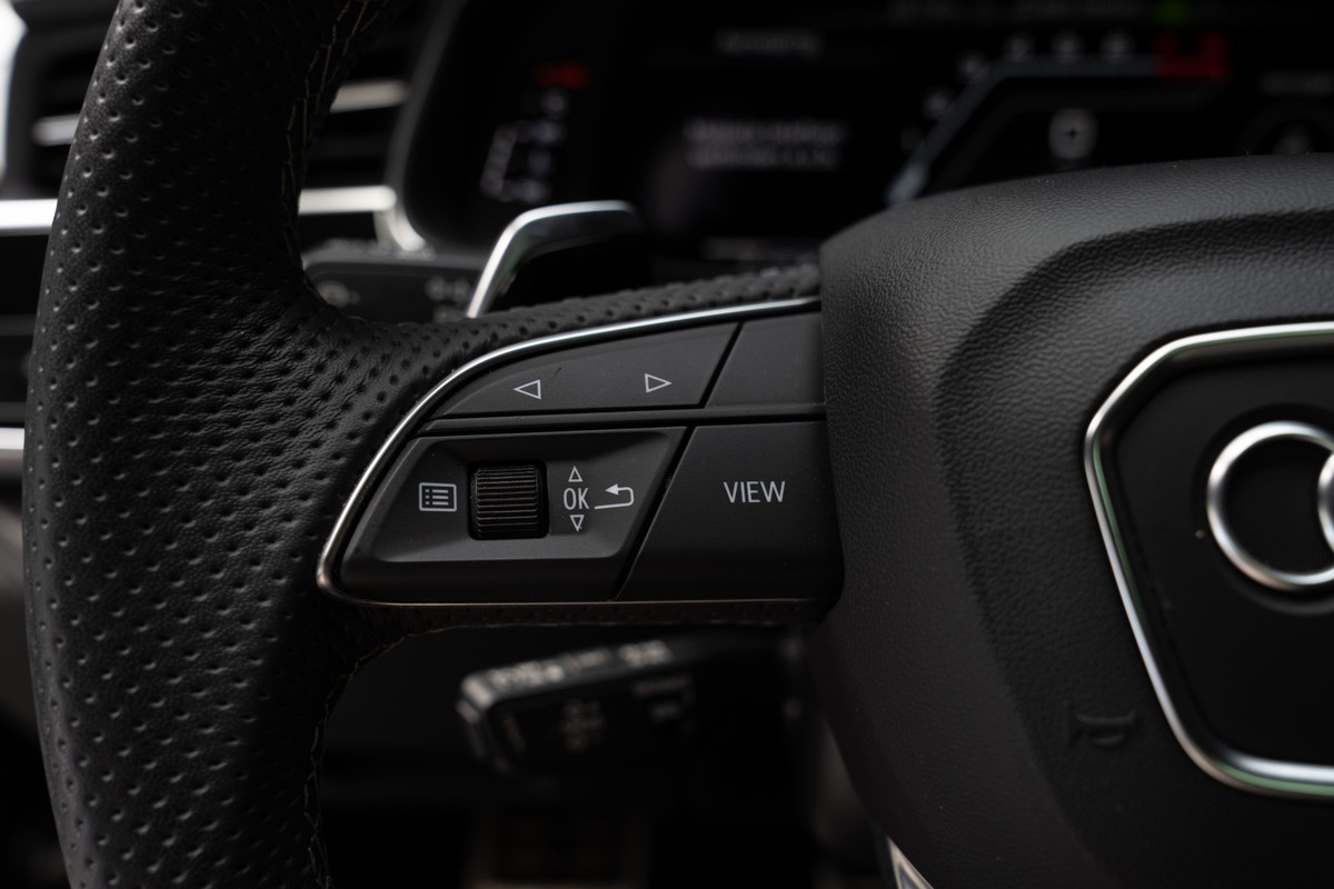 Audi RSQ8