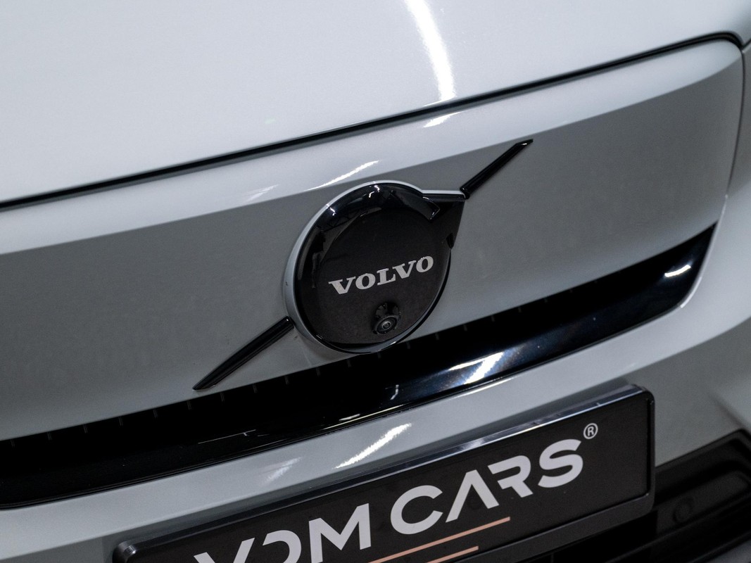 Volvo EX40