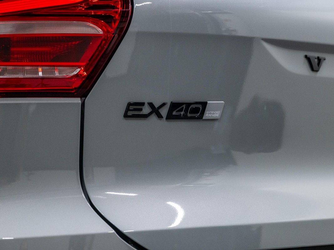 Volvo EX40