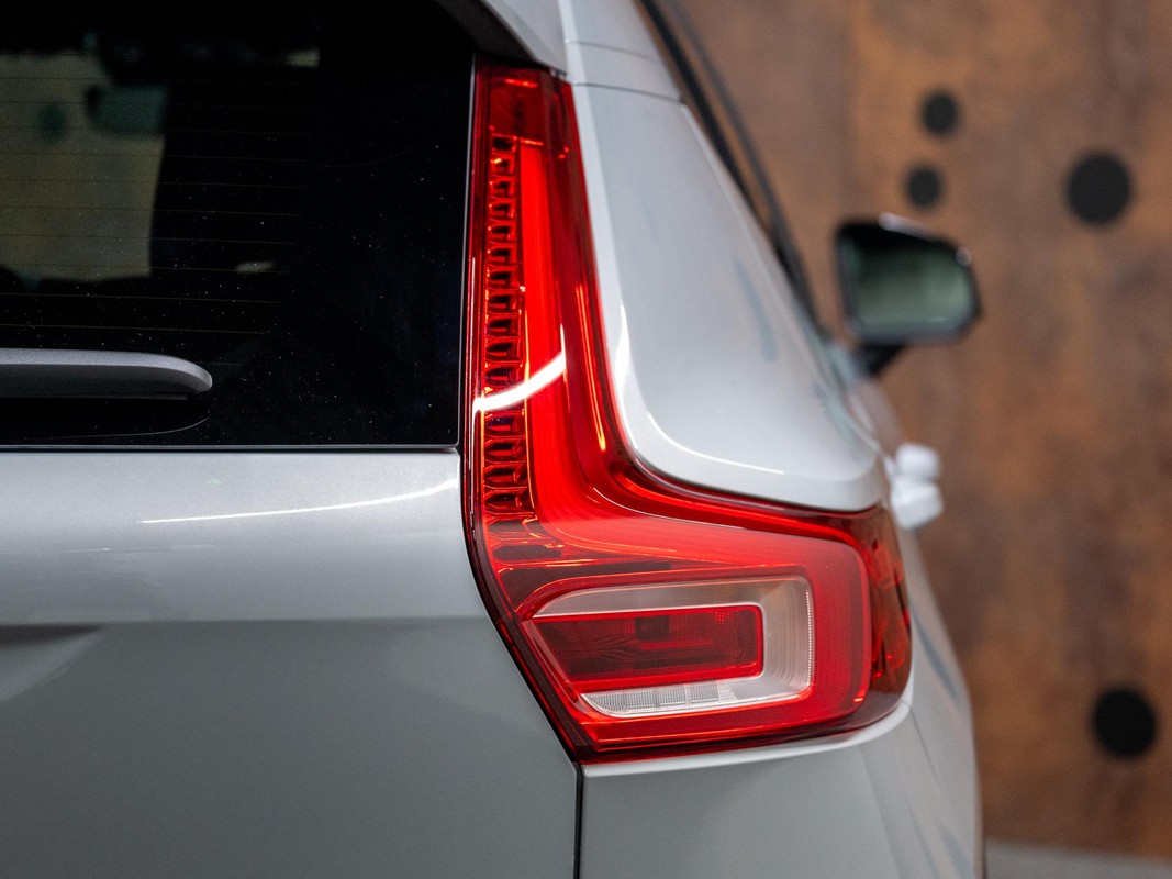 Volvo EX40