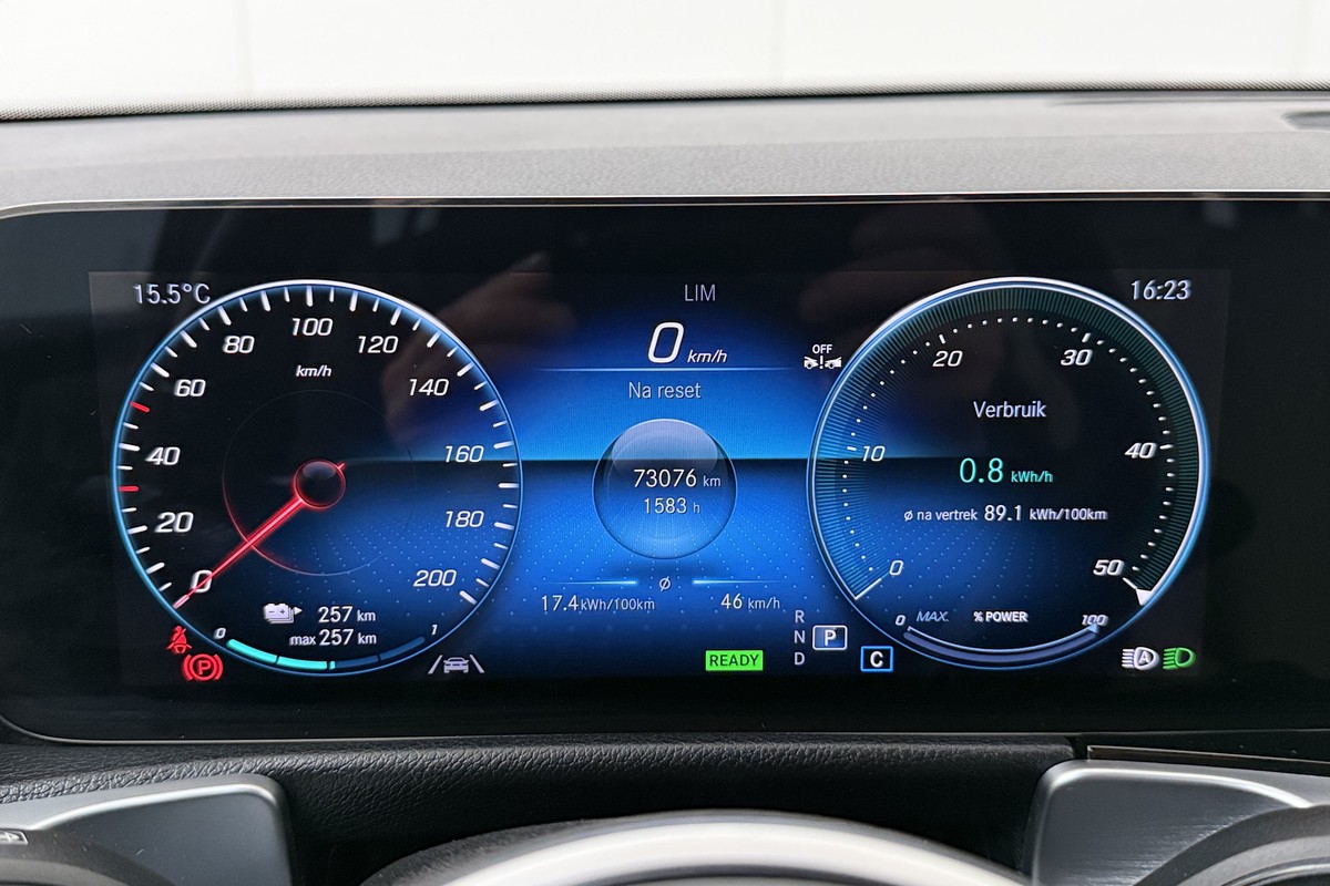 Mercedes-Benz EQB