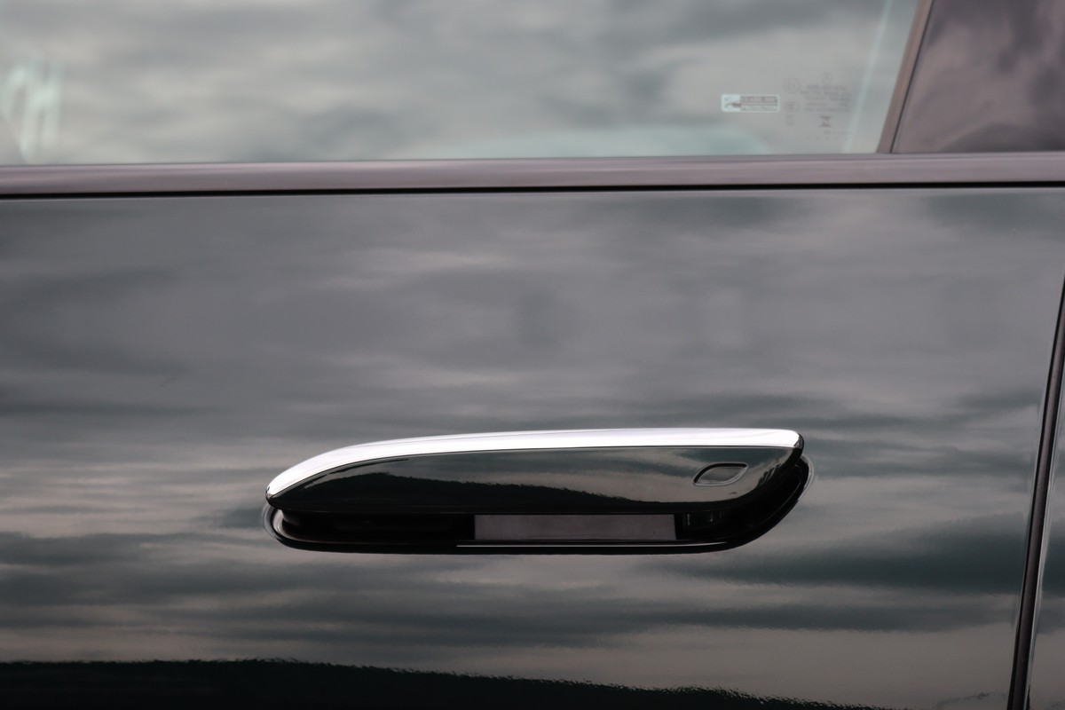 Mercedes-Benz EQE