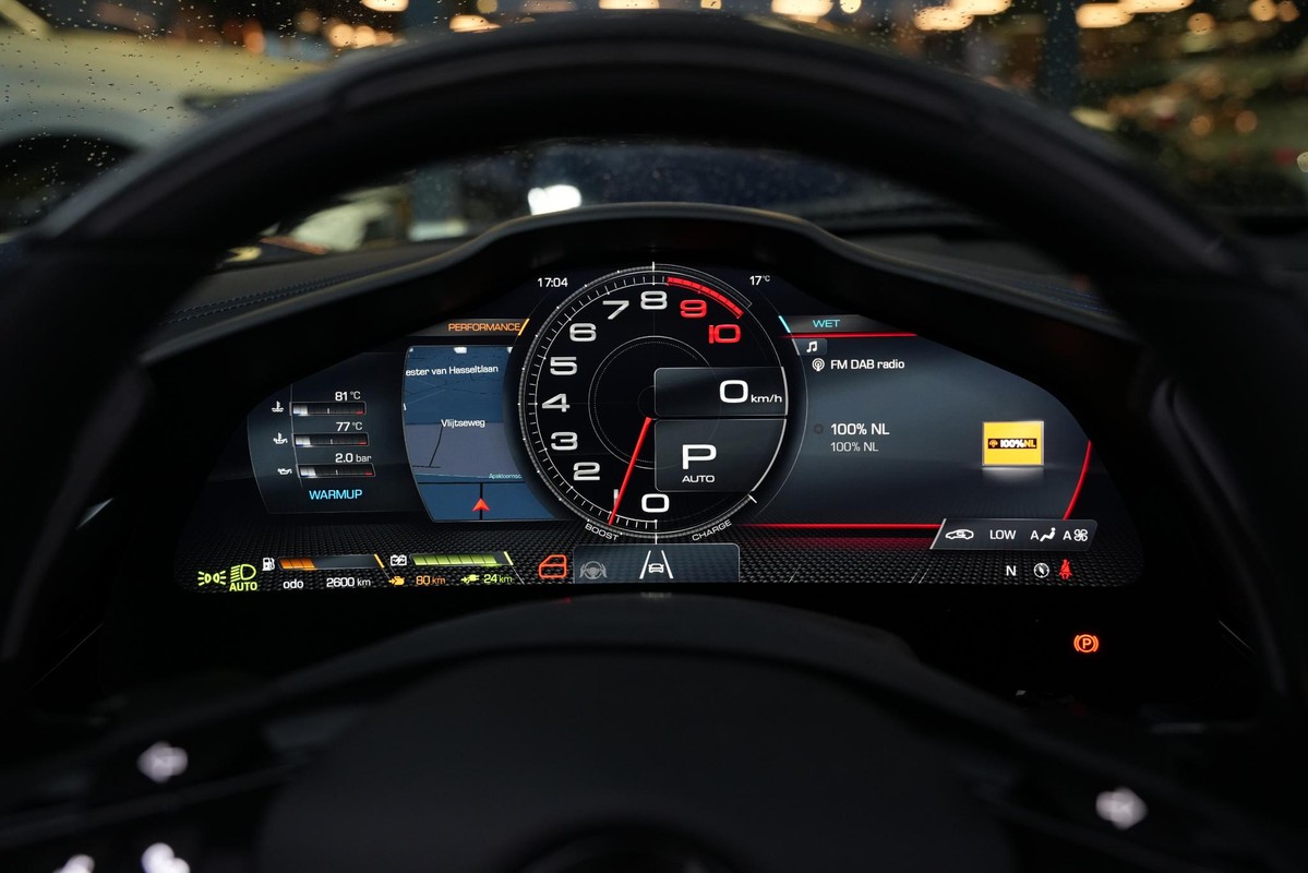 Ferrari SF90 Spider