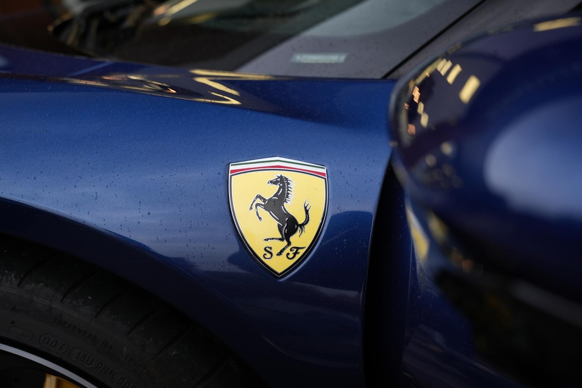 Ferrari SF90 Spider