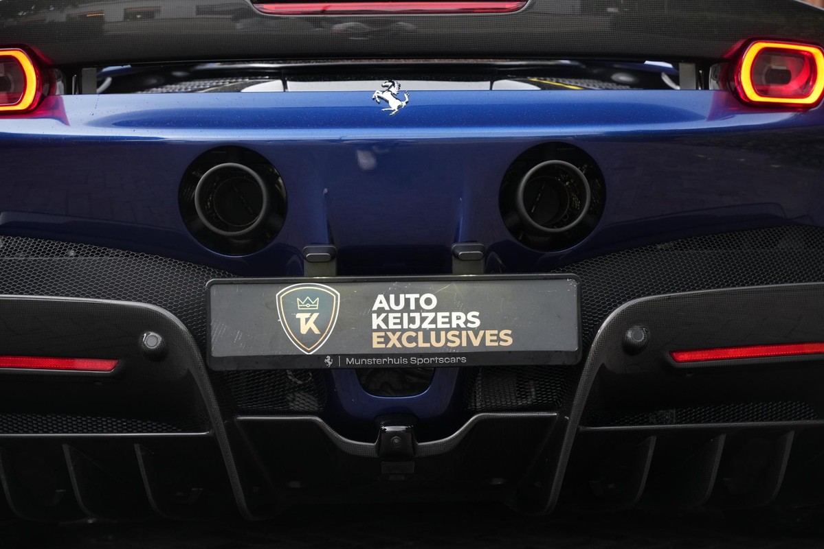 Ferrari SF90 Spider