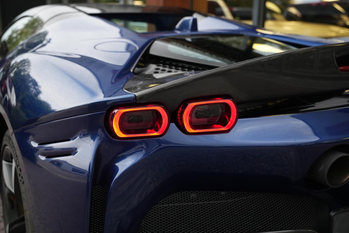Ferrari SF90 Spider