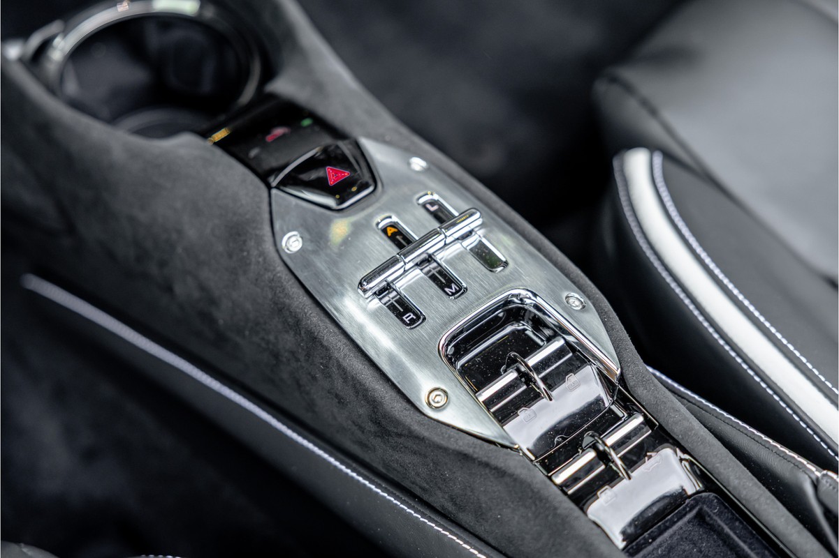 Ferrari SF90 Spider