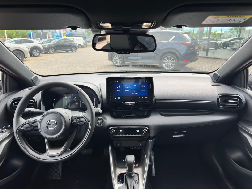 Mazda 2 Hybrid
