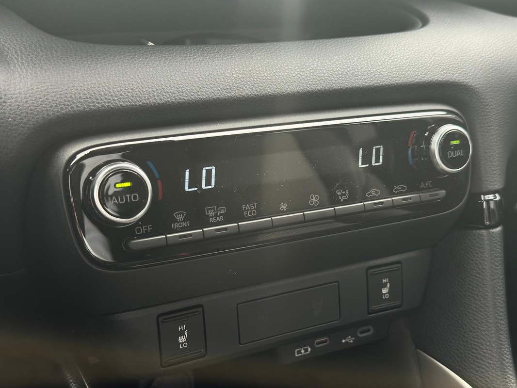 Mazda 2 Hybrid