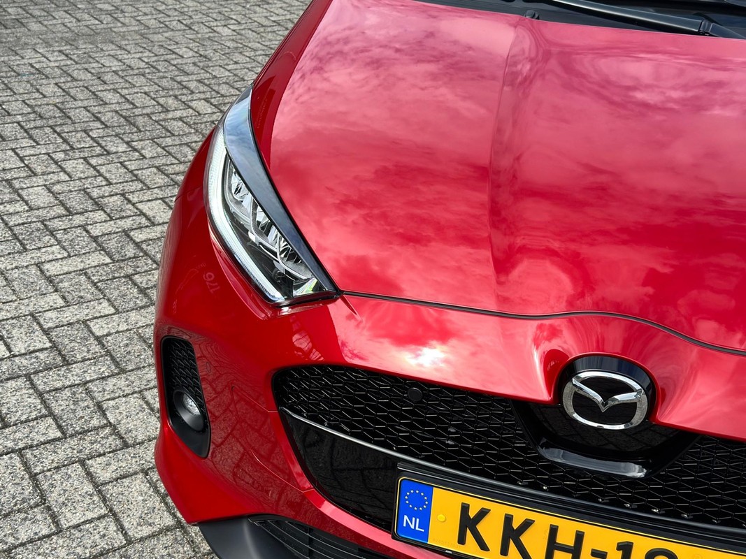 Mazda 2 Hybrid