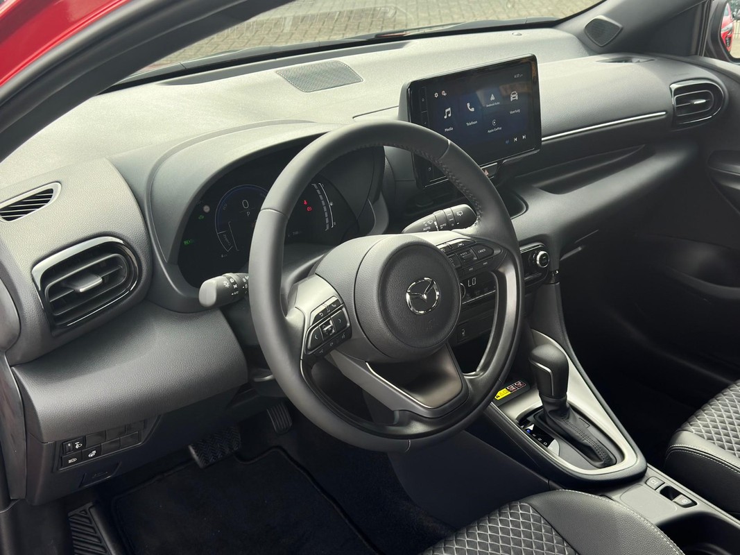 Mazda 2 Hybrid