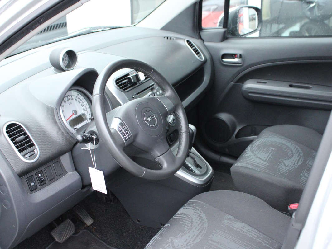 Opel Agila