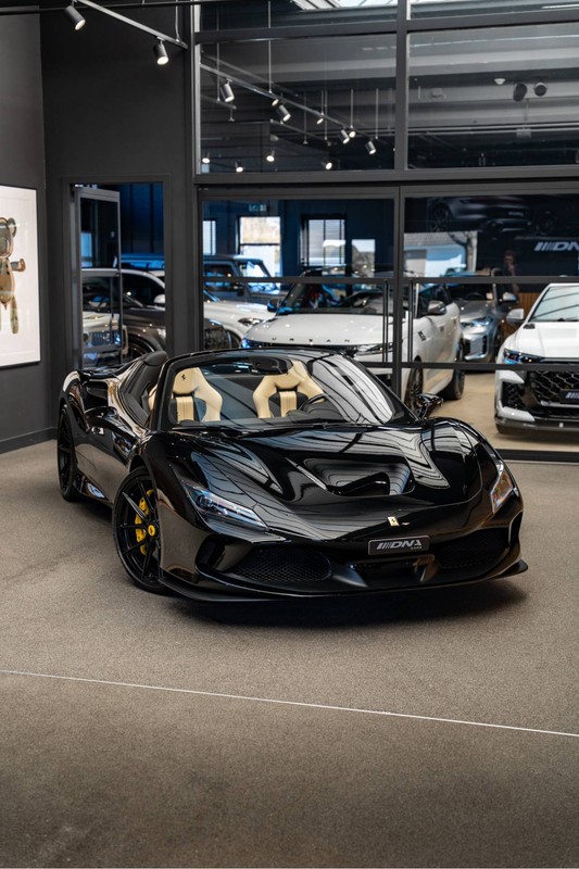 Ferrari F8 Spider