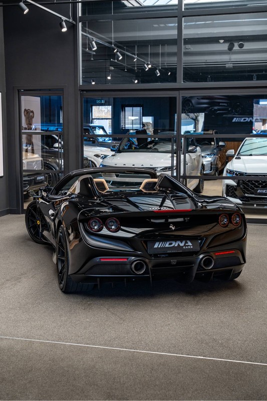 Ferrari F8 Spider