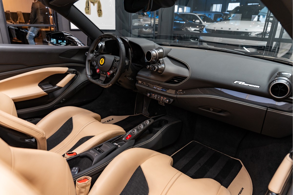 Ferrari F8 Spider
