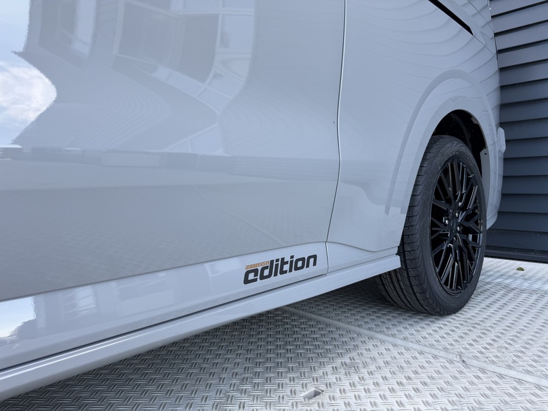 Ford E-Transit Custom