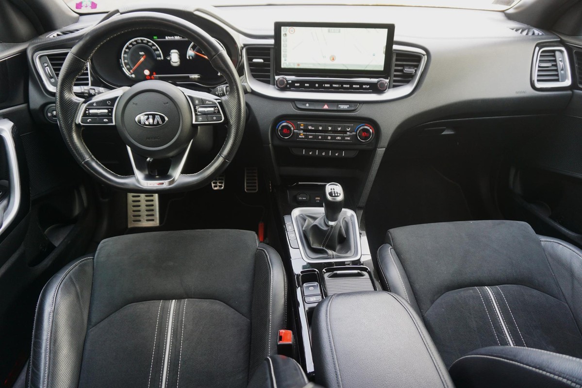 Kia ProCeed
