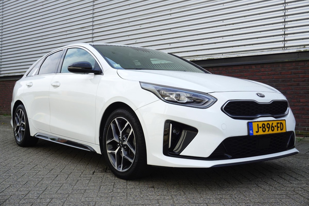 Kia ProCeed