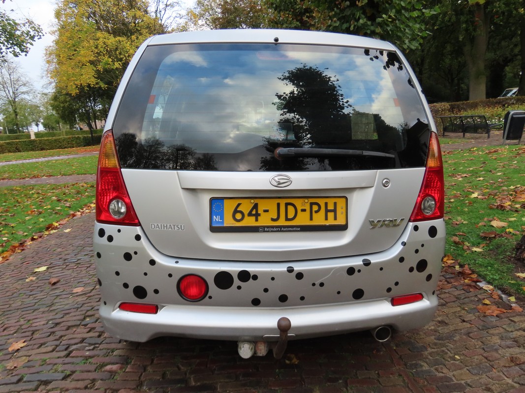 Daihatsu Young RV