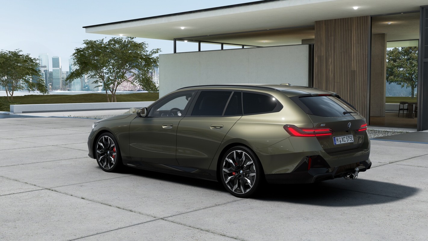 BMW i5