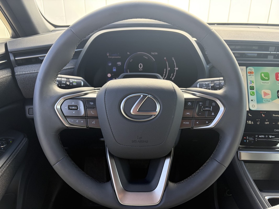 Lexus LBX