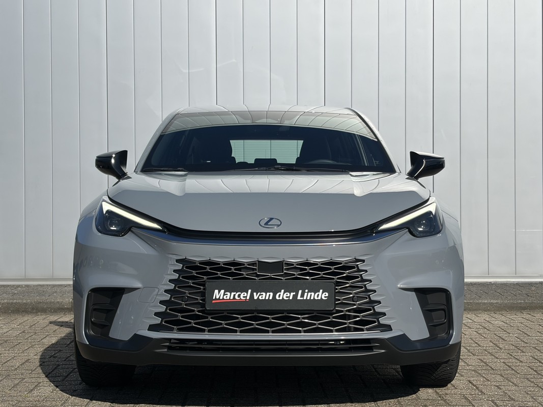 Lexus LBX