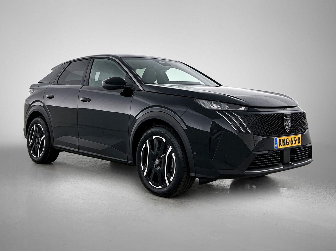 Peugeot e-3008