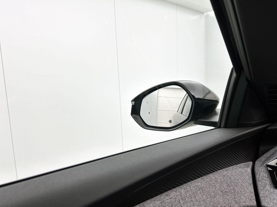 Peugeot e-3008