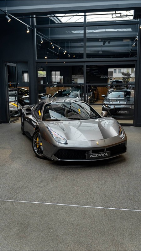 Ferrari 488