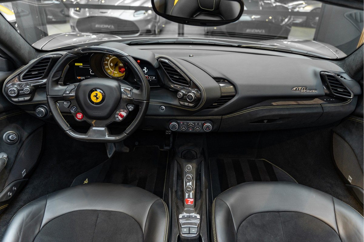 Ferrari 488