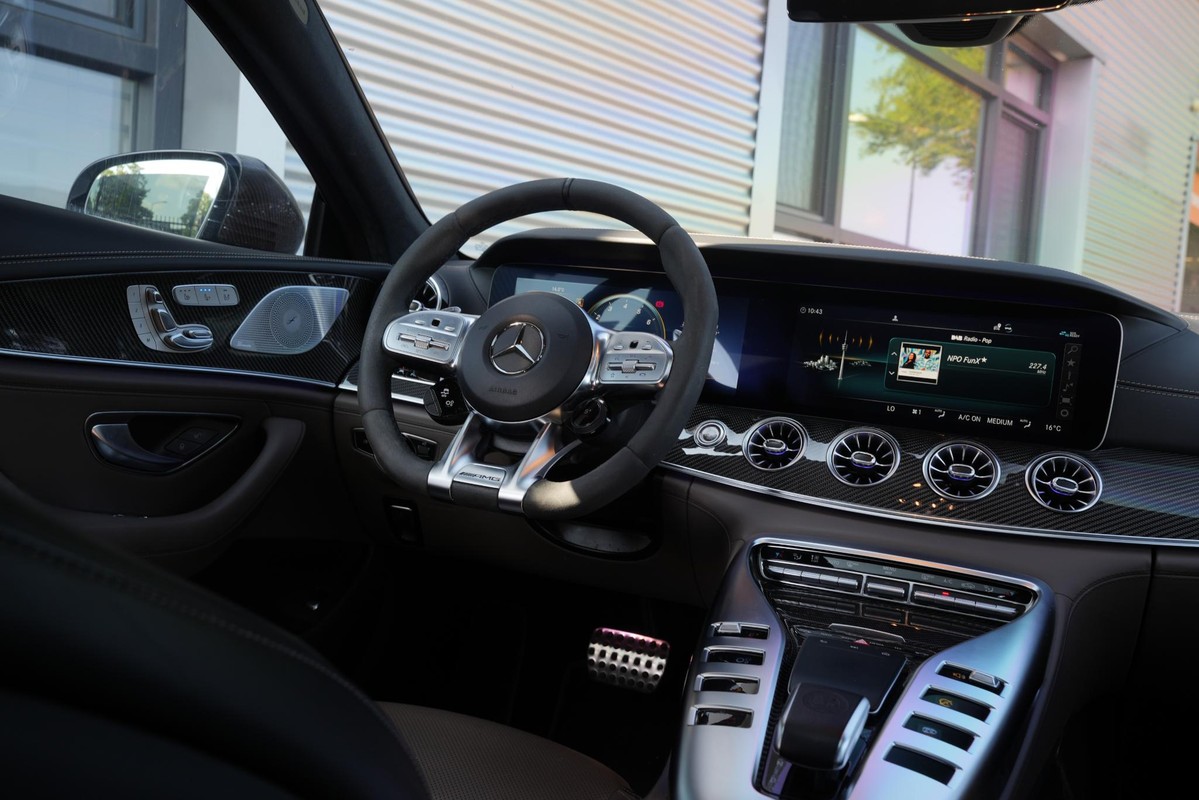 Mercedes-Benz GT