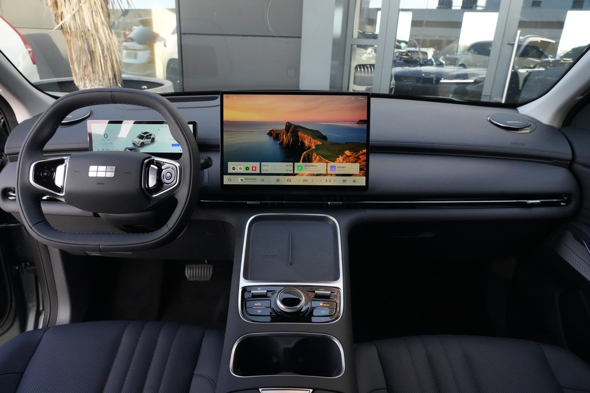 Geely Starray EM-i