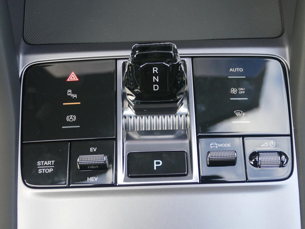 BYD SEAL U