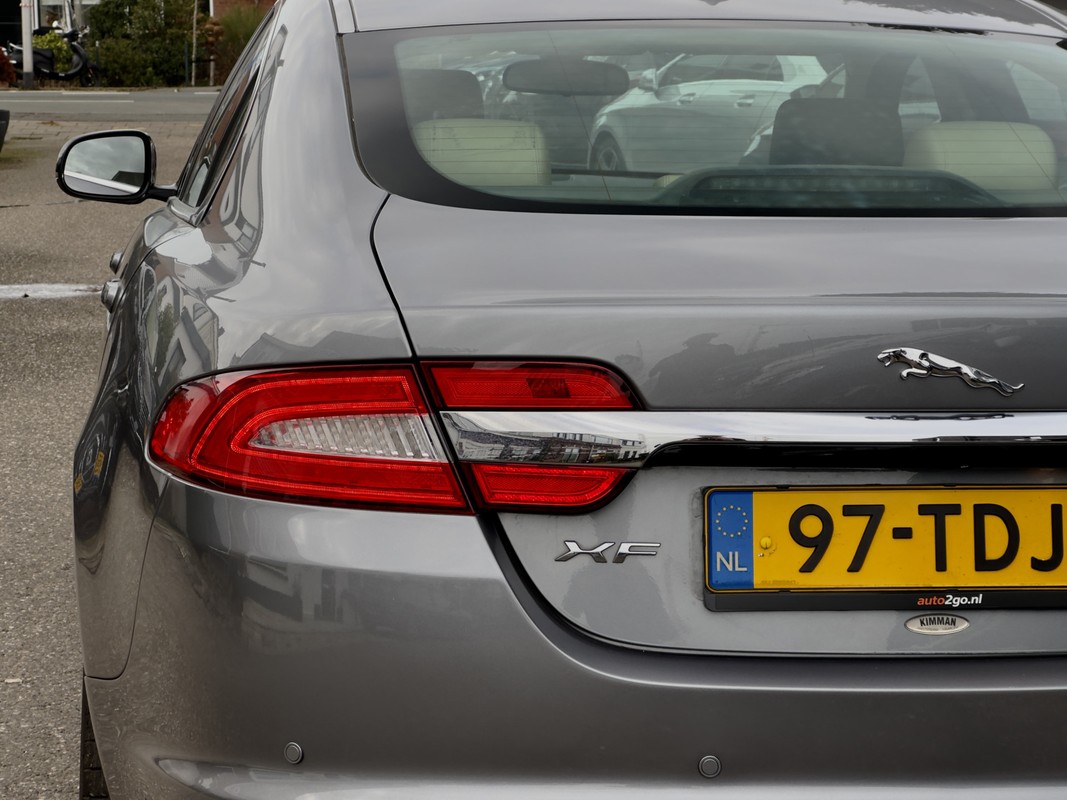 Jaguar XF