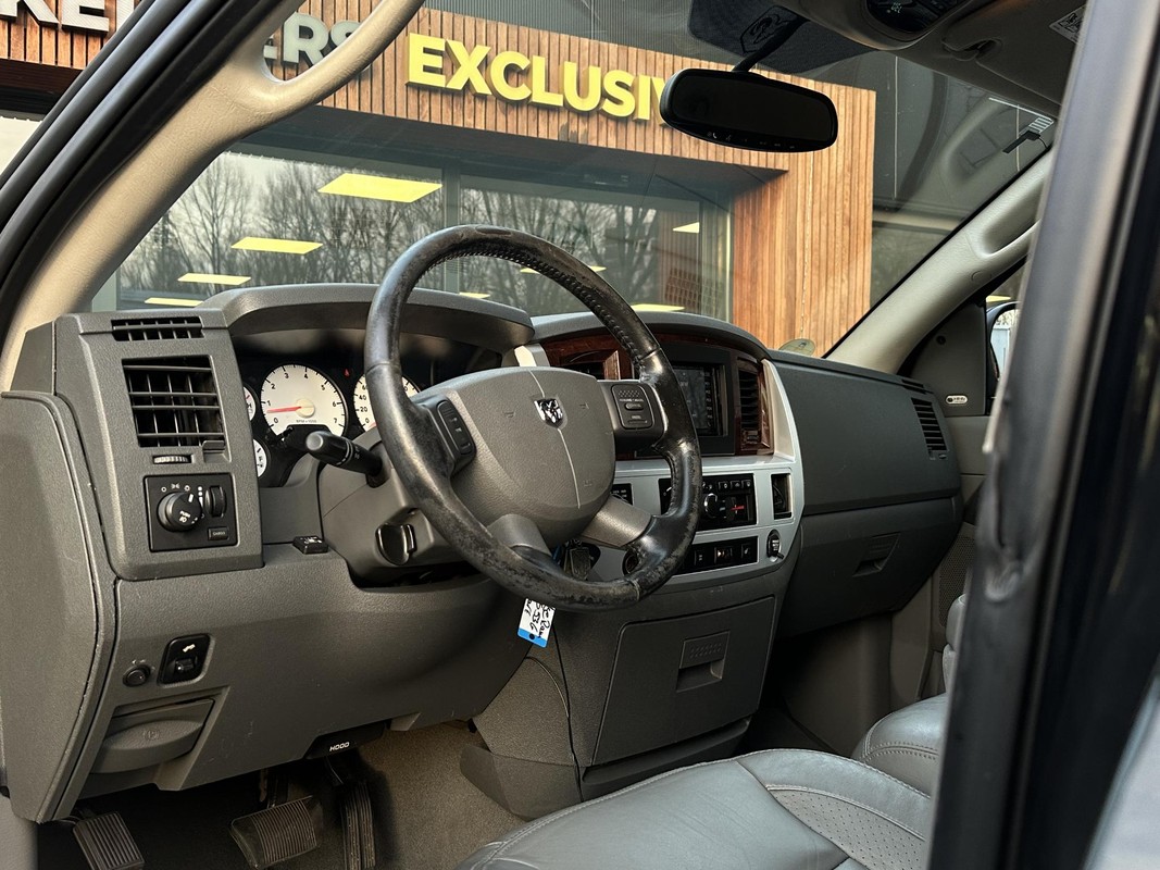 Dodge Ram Pick-Up