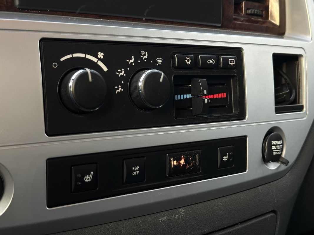 Dodge Ram Pick-Up