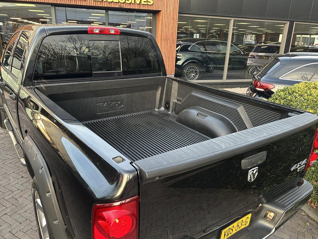 Dodge Ram Pick-Up