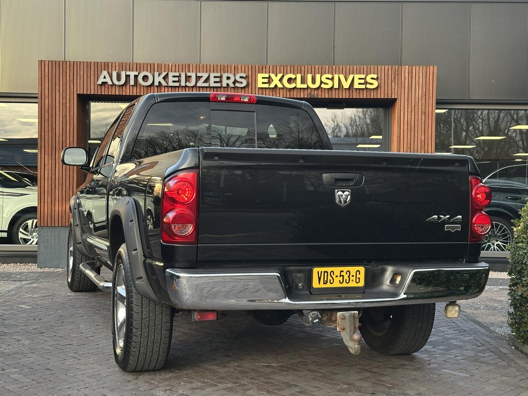 Dodge Ram Pick-Up